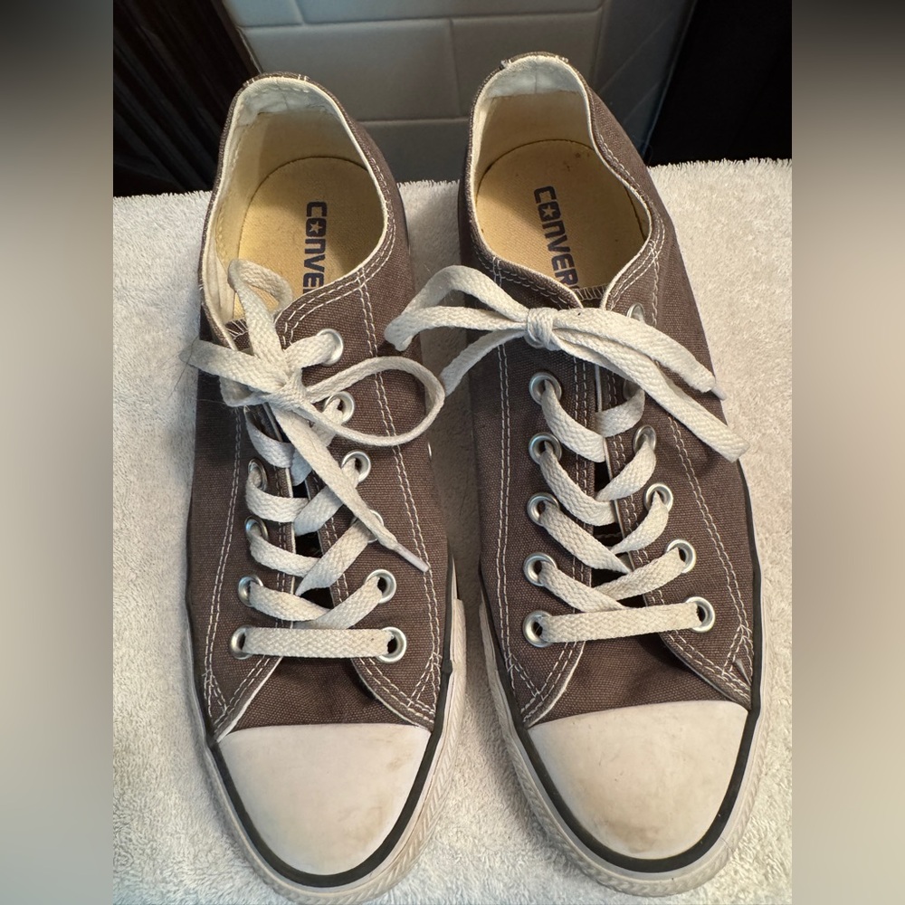 Converse Gray and White Chuck Taylor Sneakers-women 8/men 6